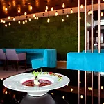 Premium Wellness Institute Resort Bükreş